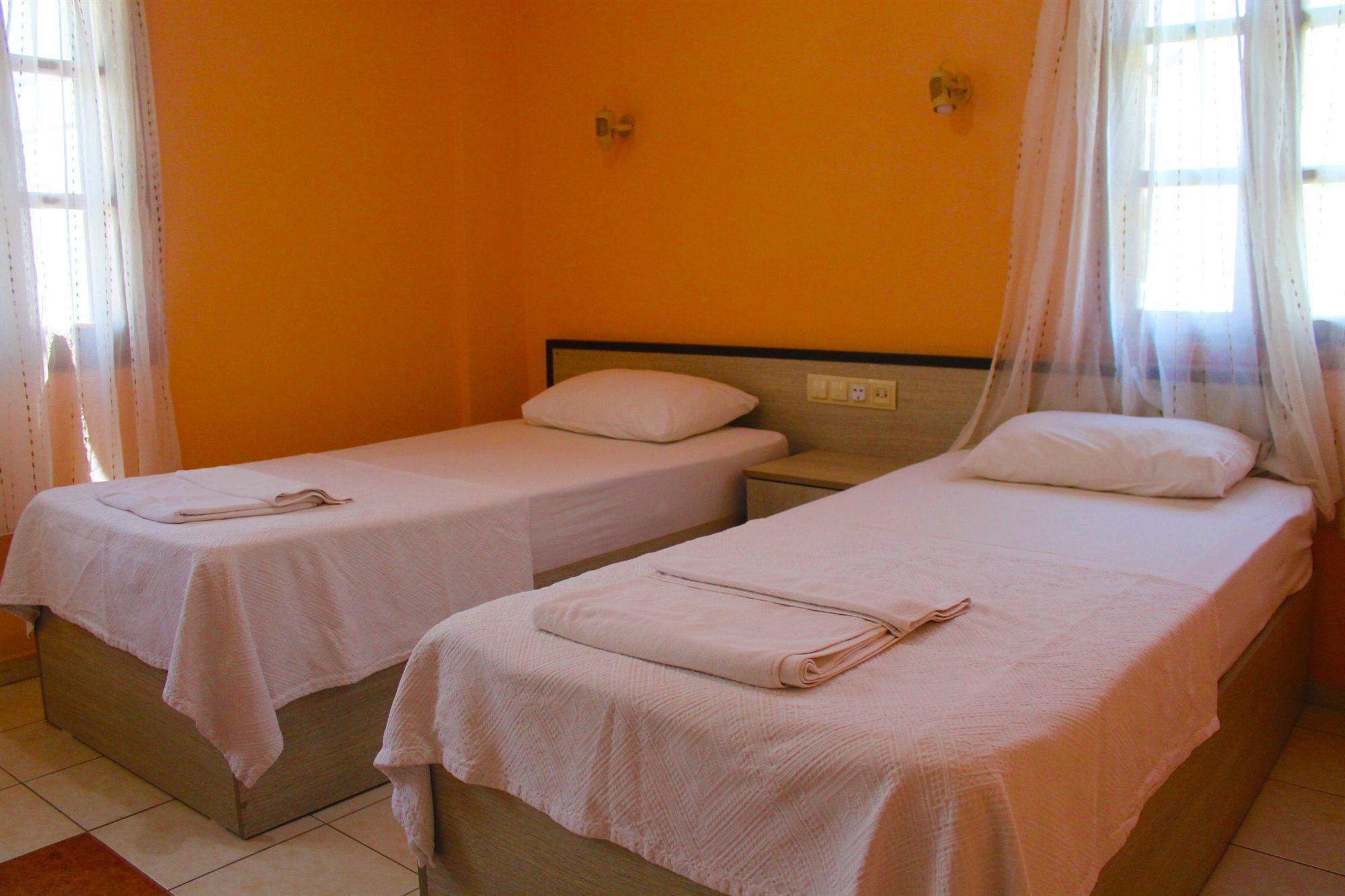 Carmina Hotel Ölüdeniz Esterno foto