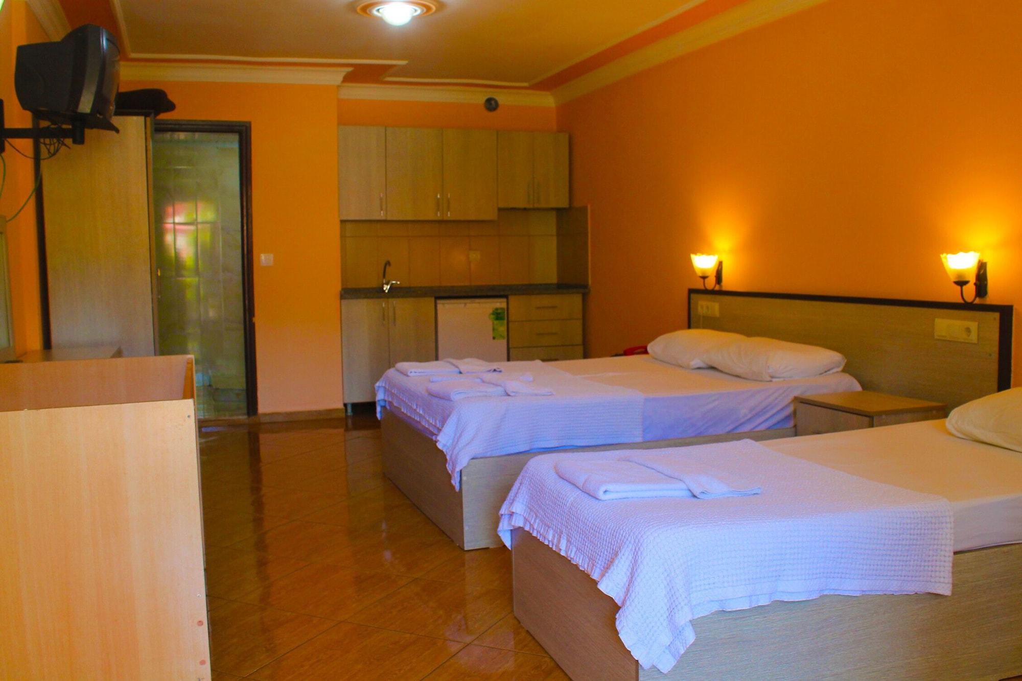 Carmina Hotel Ölüdeniz Esterno foto