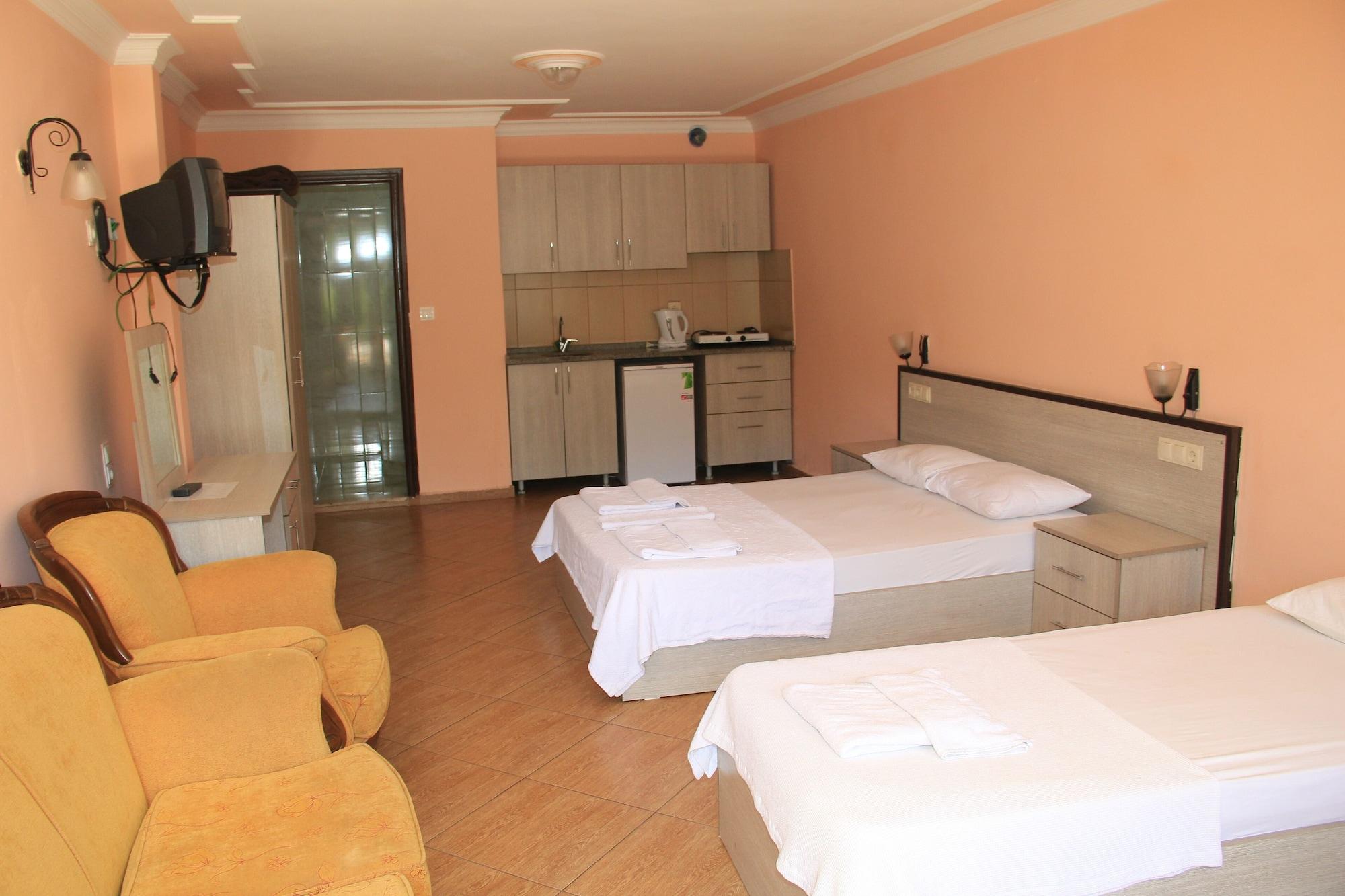 Carmina Hotel Ölüdeniz Esterno foto