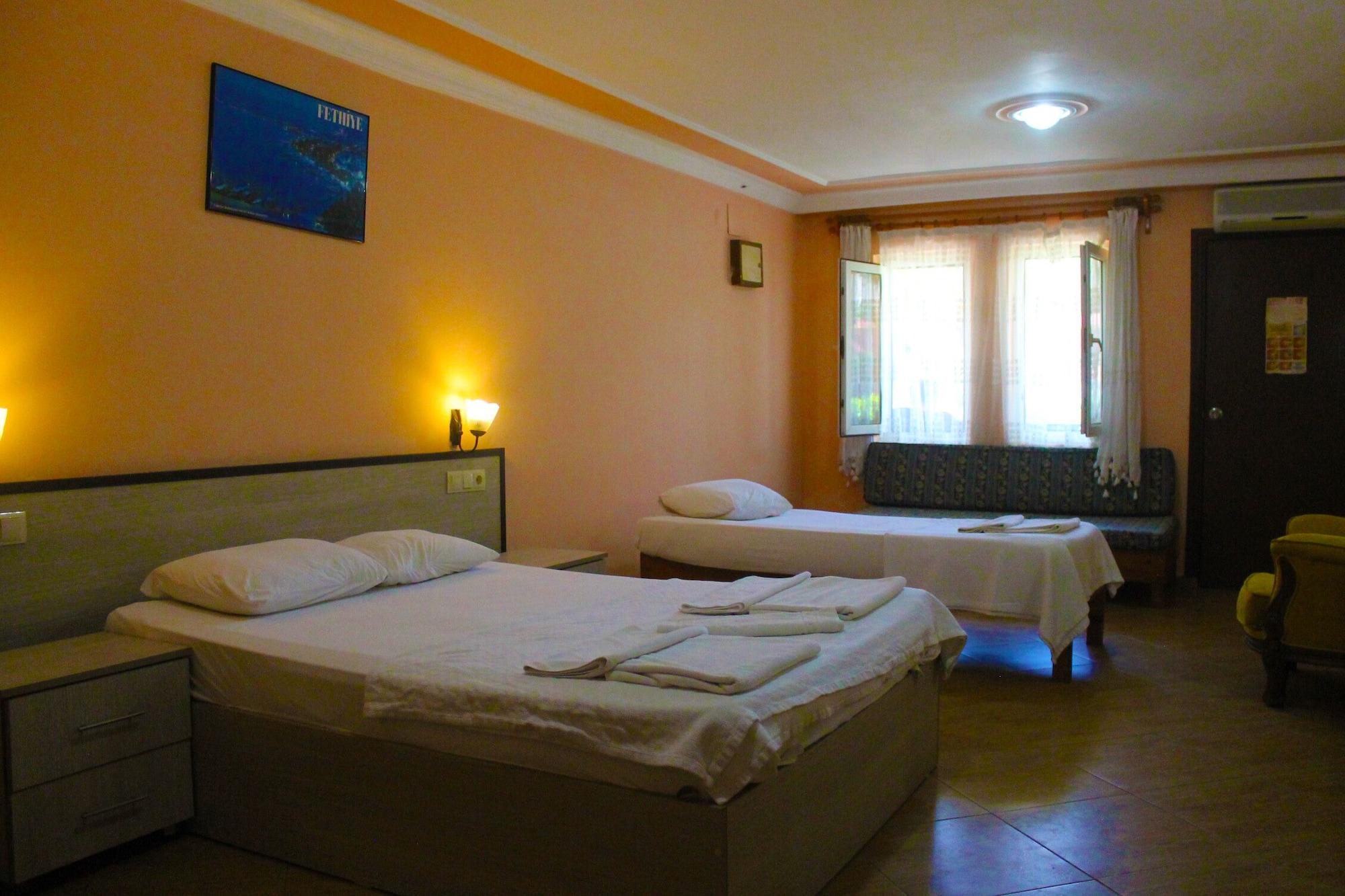 Carmina Hotel Ölüdeniz Esterno foto