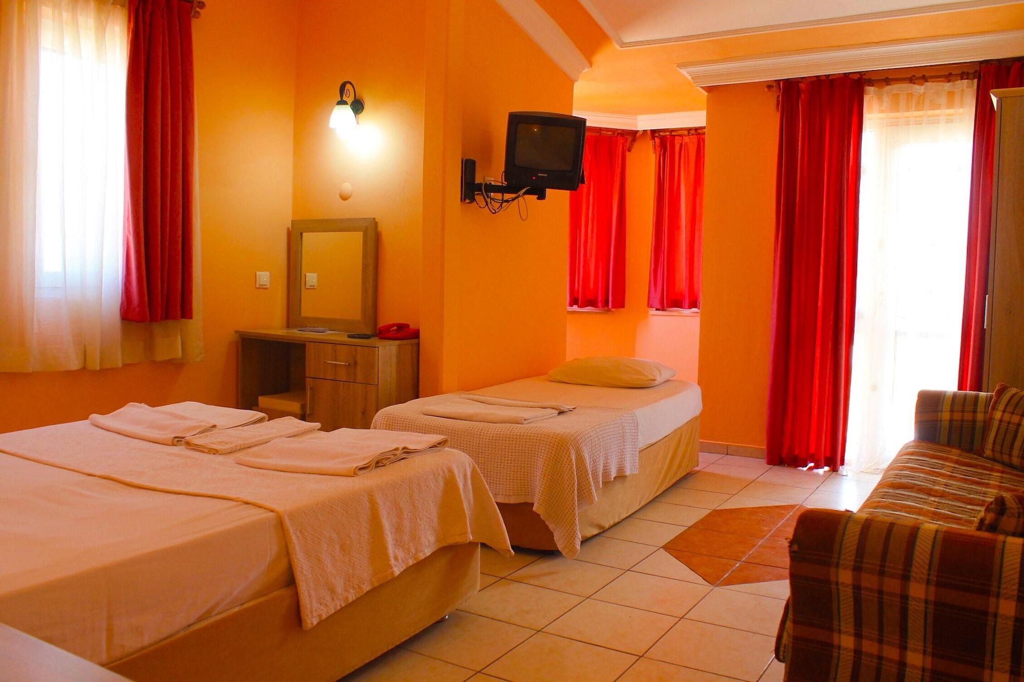 Carmina Hotel Ölüdeniz Esterno foto
