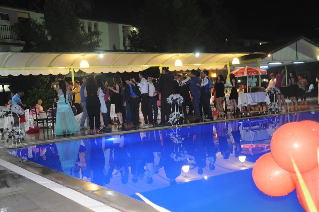 Carmina Hotel Ölüdeniz Esterno foto