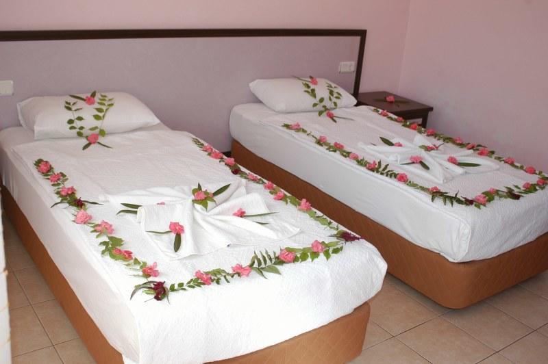 Carmina Hotel Ölüdeniz Esterno foto
